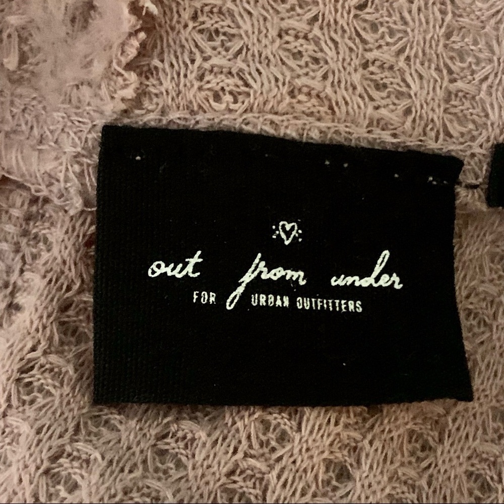 URBAN OUTFITTERS Out From Under Olivia Twist Front Cropped Top Textured Knit M - Picture 3 of 16